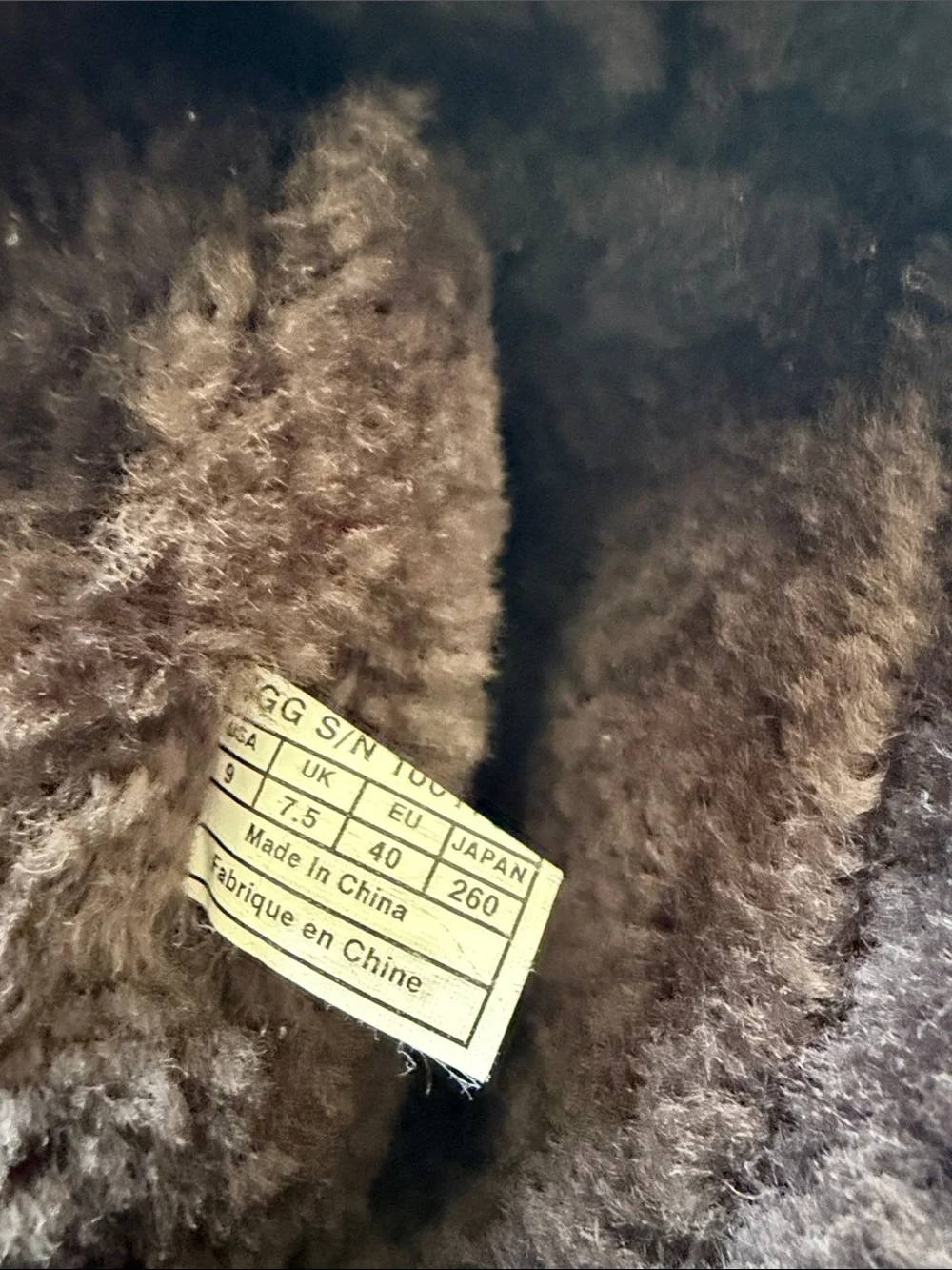 Ugg Cozy Dark Brown leather Shearling Fur lug sole Boots- Womens 9